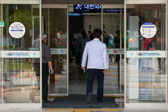  ǥ ",  뺯 ءƹԳ  "
